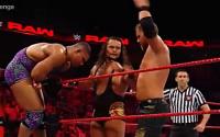 WWE乔丹逆袭夺6人大战胜利 获洲际冠军挑战资格