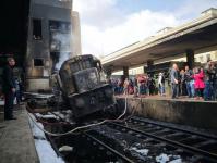 埃及火车站大火 致24死50伤